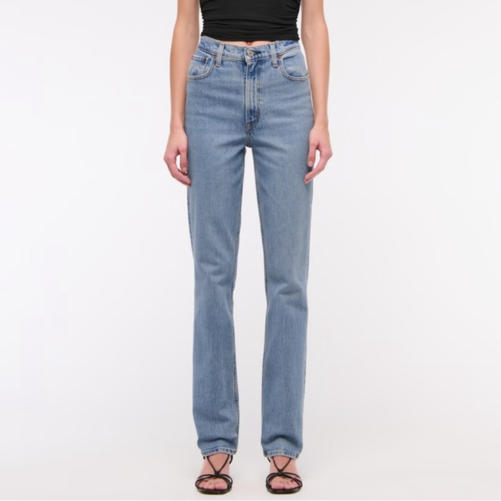 Abercrombie & Fitch Ultra High Rise 90s Straight Jean